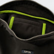 Interieur du sac banane impermeable JUP-ON gris en softshell avec doublure douce et detail vert fluo et fermeture eclair robuste