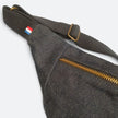 Sac banane JUP-ON jeans recyclé avec sangle noire et petit drapeau tricolore Made in France
